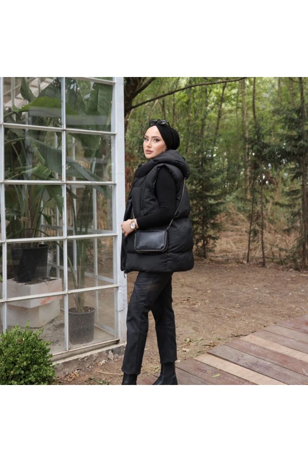 OVERSİZE  KAPİŞONLU SOL ÖN FERMUARLI CEP ŞİŞME YELEK SİYAH