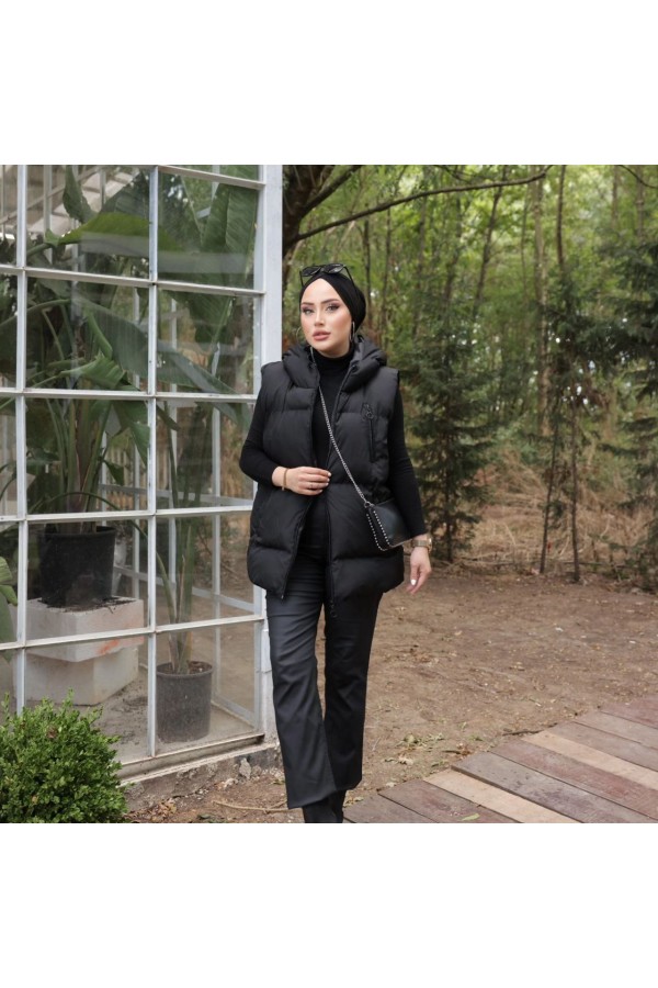 OVERSİZE  KAPİŞONLU SOL ÖN FERMUARLI CEP ŞİŞME YELEK SİYAH