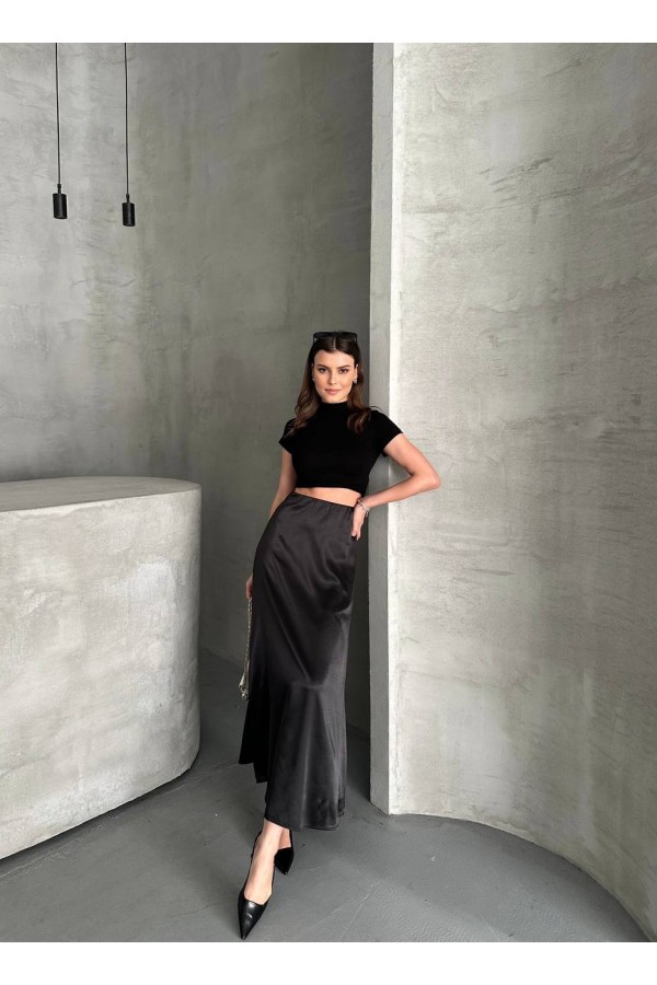 DÜZ SATEN DAR KESİMLİ BELİ LASTİKLİ ETEK
