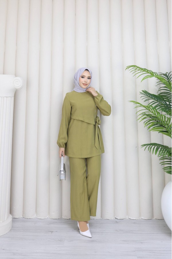 Yağ Yeşili Modal Kumaş Taş Detaylı 2’li Takım – Gizli Fermuarlı Tunik, Lastikli Cepli Pantolon
